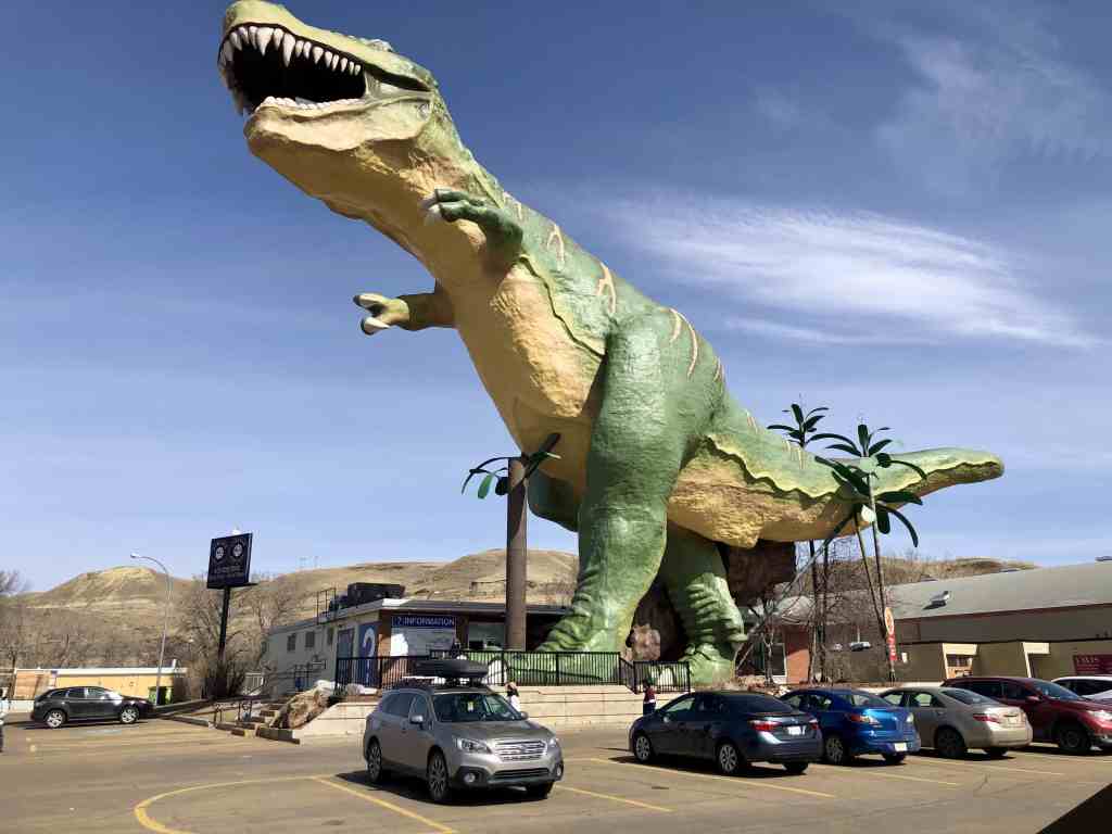 World's largest dinosaur in Drumheller