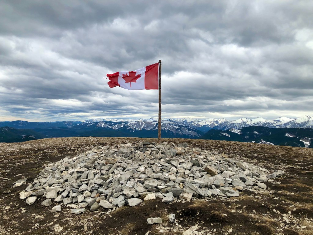 Prairie Mountain hike summit views