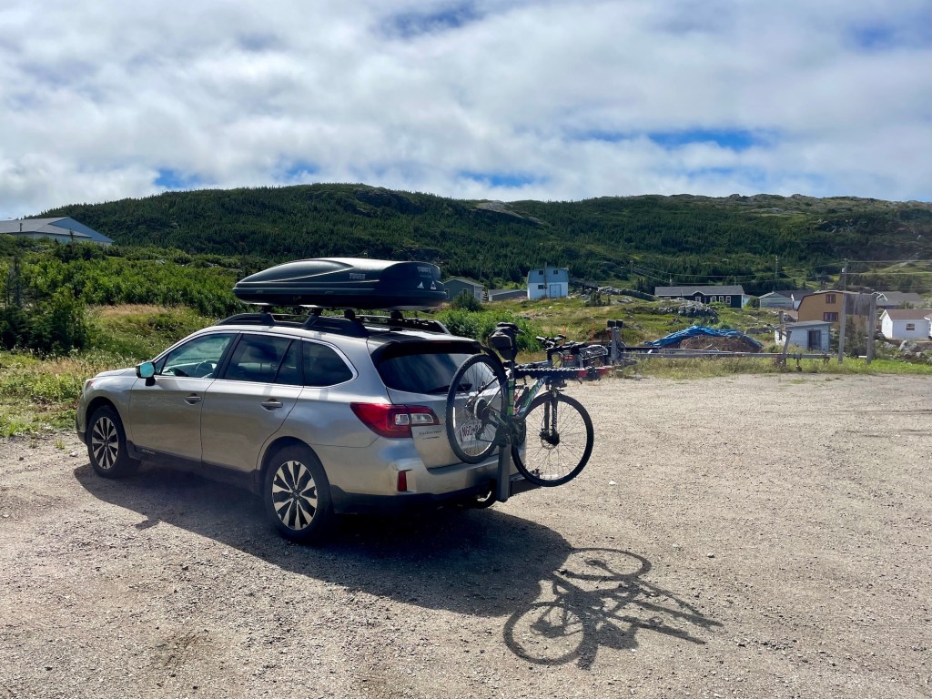Lion's Den Trail parking