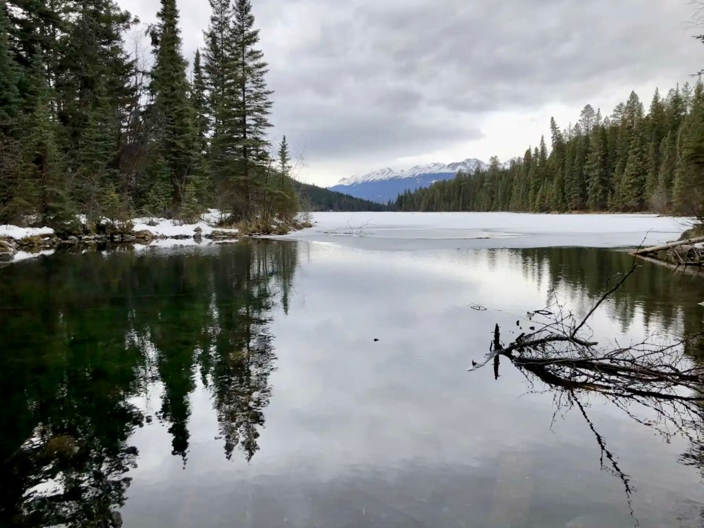 Valley of the Five Lakes hike to the first lake