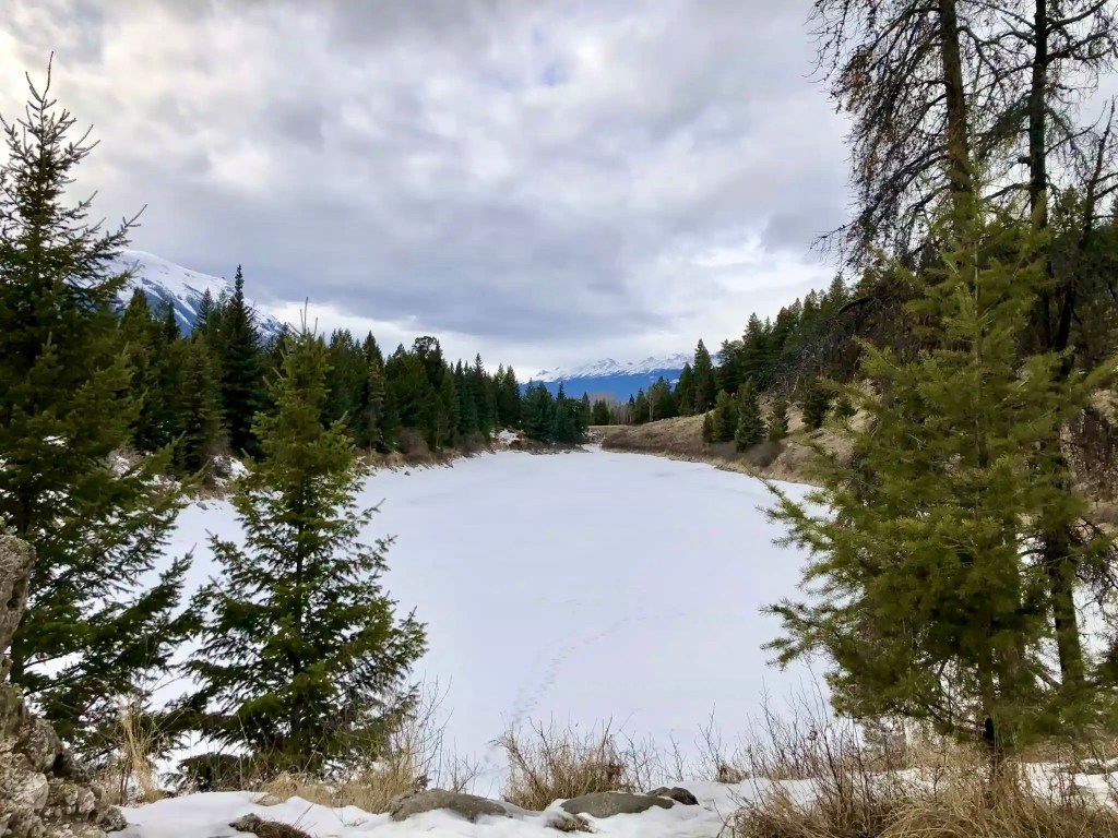 Valley of the Five Lakes hike winter views