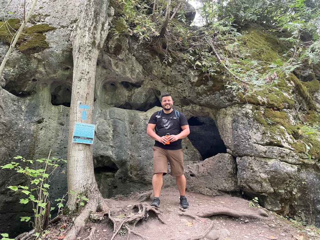 Lion's Head Lookout pothole side trail