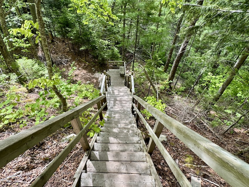 Egypt Falls hike stairs