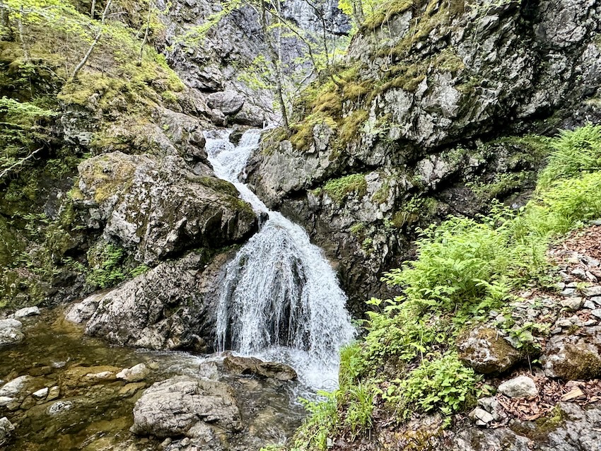 Uisge Bàn Falls hike in NS