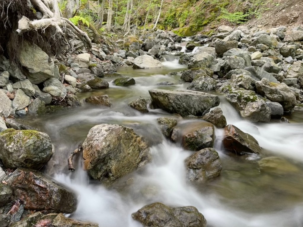 River on Uisge Bàn Falls hike