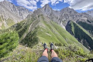 Packenham Junior Peak Hike in Kananaskis Country